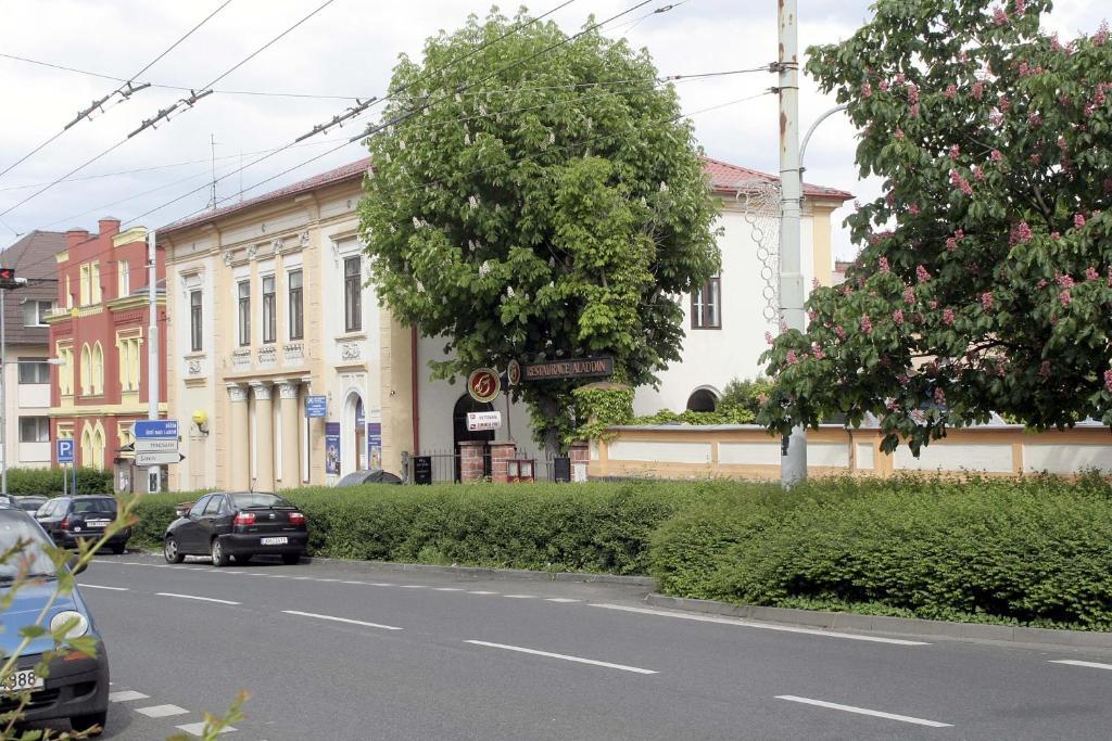 Penzion Aladdin Teplice Exterior photo